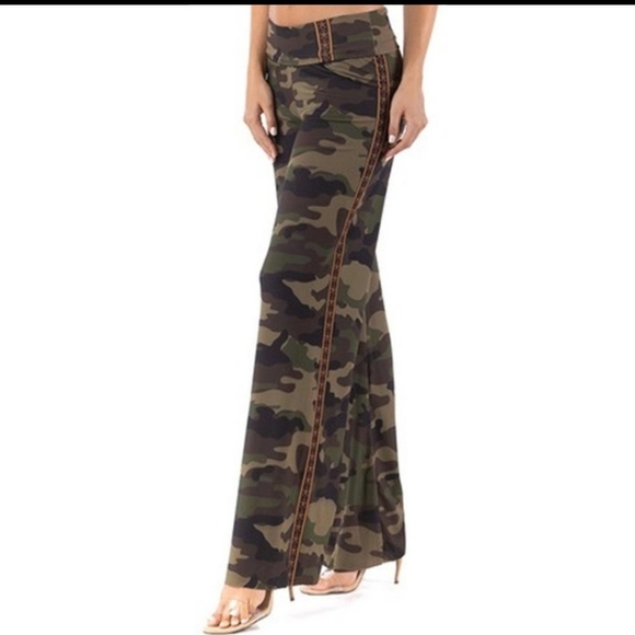 *Camouflage Palazzo Pants-Size Small - Picture 6 of 9
